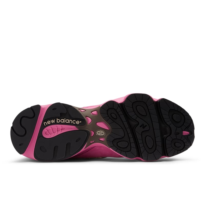 New Balance 1000
"Real Pink & Sandstone"